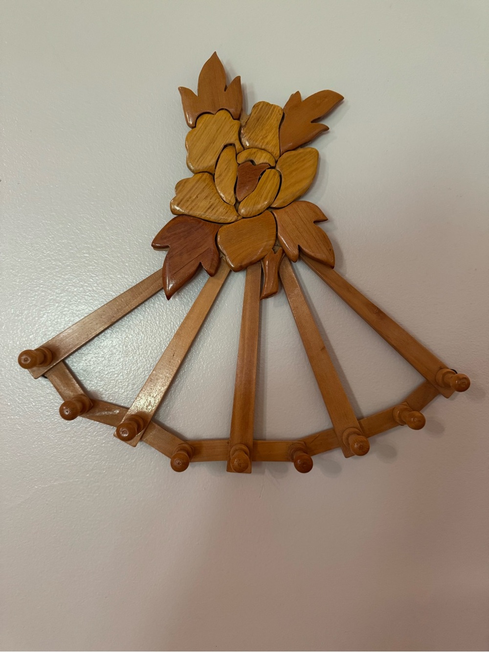Vintage Accordion Wooden Peg Floral Fan Wall Hook Coat Purse Rack